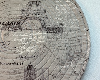 Gray, Welcome to Paris, Round Quilted Placemats