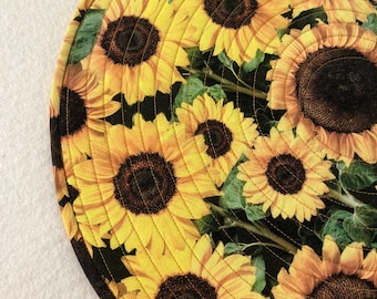 Tabletopper Glorious  Sunflowers Quilted Round  21 1/2” across