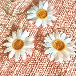 Daisy Flower Felt Garland