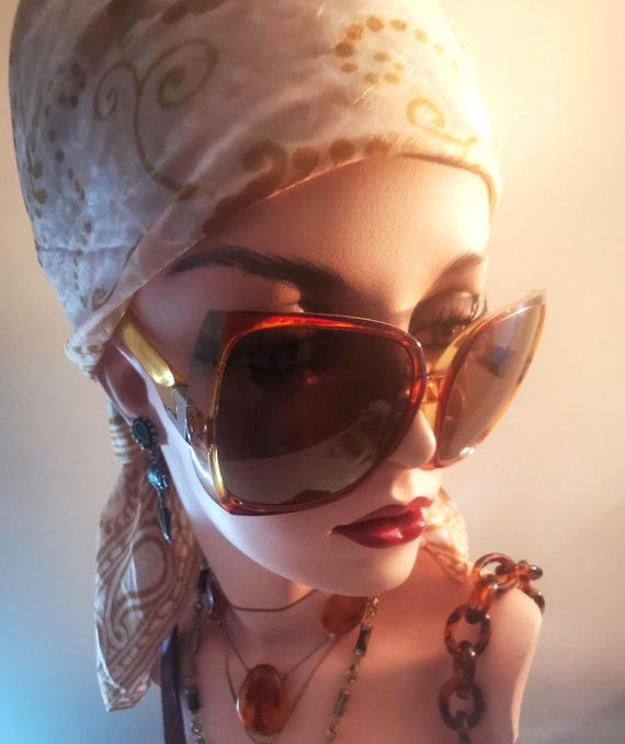 Vintage 60s Oversized Sunglasses, Tortoiseshell Colour Details,  Made in France. 1968 Jacqueline Kennedy Onassis Era.