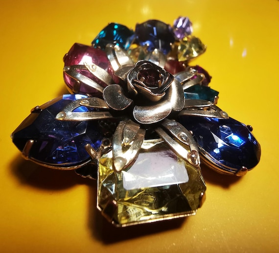 Rare! Countess Cissy Zoltowska Aka CIS, 1950s Vintage flower brooch corsage with multi coloured faceted silver foiled glass stones.