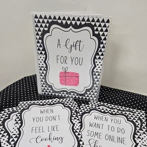 Christmas Gift Card Book, 4x6 Graduation Gift Card Holder, Birthday Gift for Teenagers, College Gift, Build Your Own BYO Gift Card Book