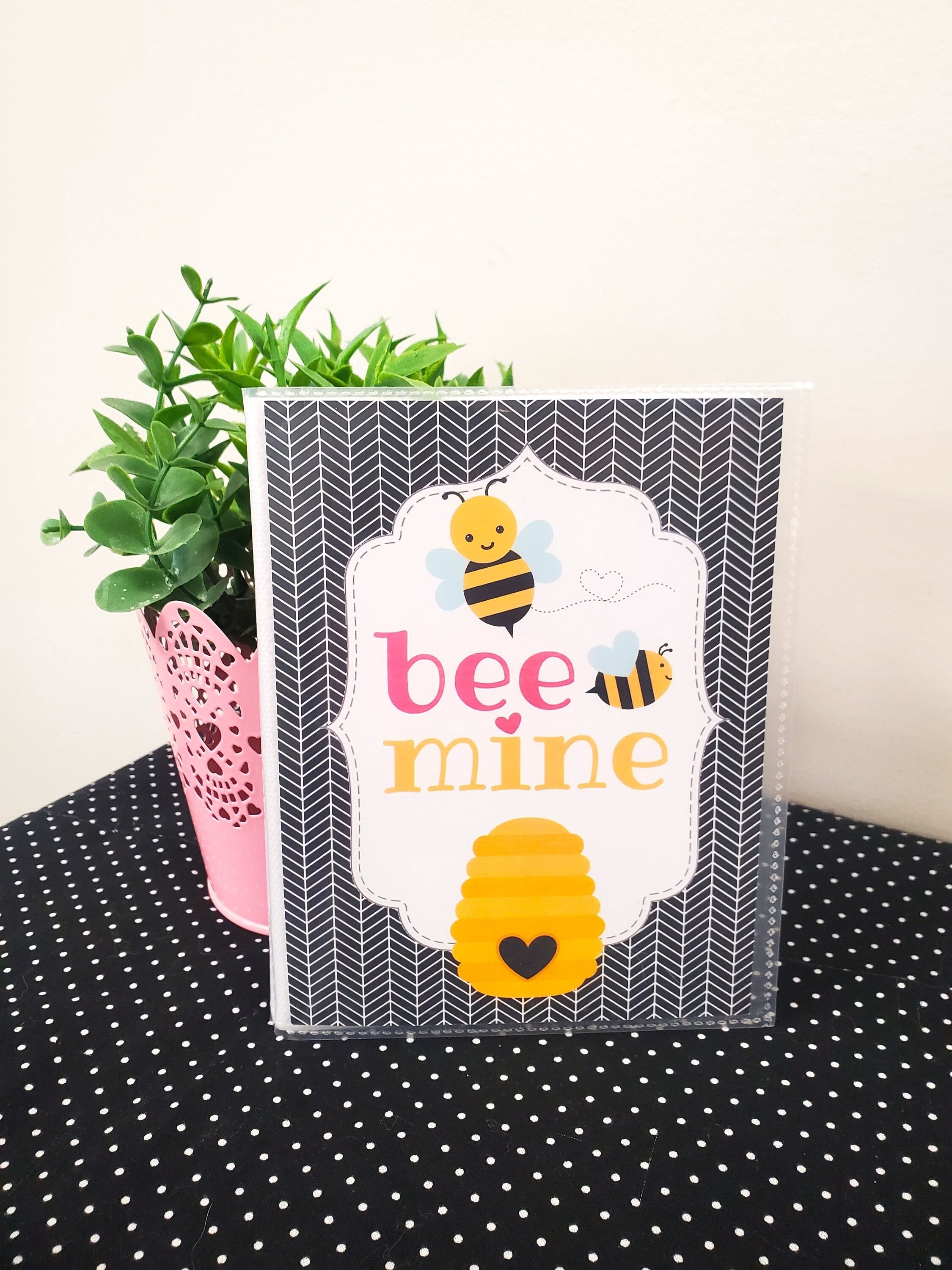 Bee Mine Photo Album, Valentines Photo Album 4x6 Photo Albums, 5x7