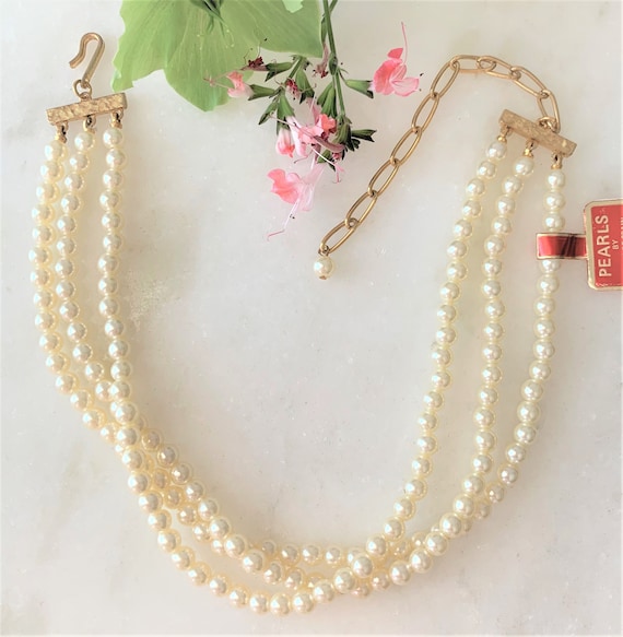 ネックレス・ペンダント Spiny pearl Necklace Elegant Vintage Glass Pearl Necklace With Gold Tone Box