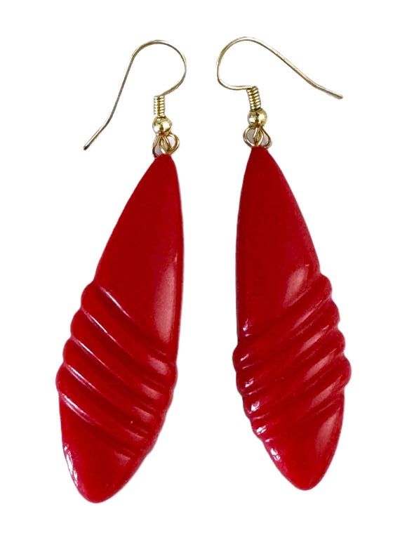 3" Angular Carved True Red Lucite Gold Tone Frenc… - image 1