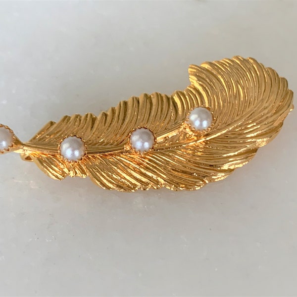 Textured Leaf Bobby Pin in Gold Tone with Imitation Pearls - Made in USA