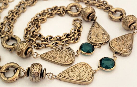 Open Bezel Faceted Stones & Antique Gold Embossed… - image 9