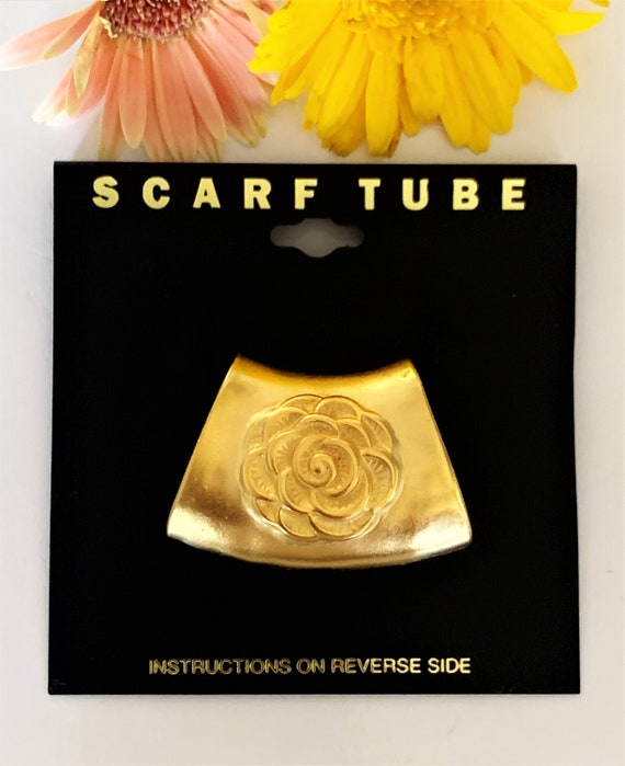 Hammered Satin Gold Tone Scarf Tube with Raised E… - image 4