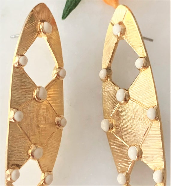 1970’s Grid Patterned Open Work Gold Tone Stick E… - image 2