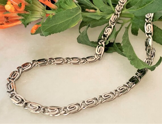 30" Silver Plated Scroll Chain Open Work Necklace… - image 10