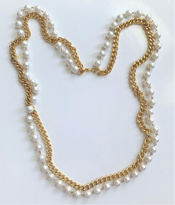 36" Heavy Gold Curb Chain & White Faux Pearl Chai… - image 1