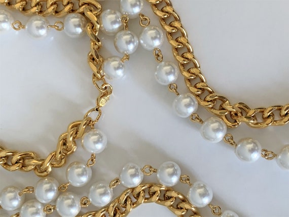 36" Heavy Gold Curb Chain & White Faux Pearl Chai… - image 3