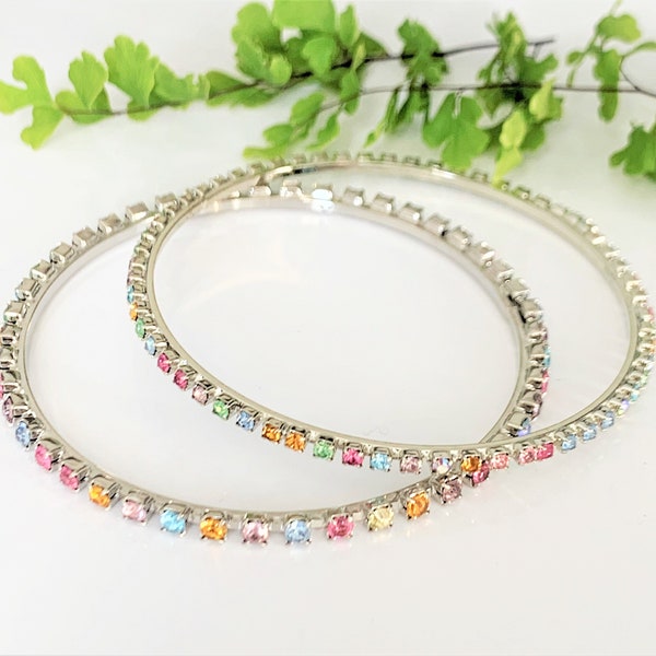 Pastel Multi Prong Set Faceted Crystal Glass Stone Bangle in Polished Silver Tone - 2 Sizes