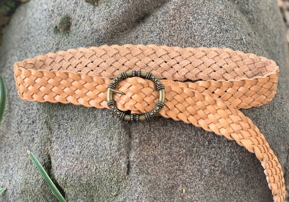 Italian Leather Hand Woven Belt With Antique Brass Etched  display picture 1