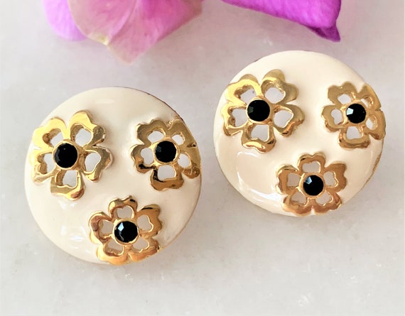 CRAFT Antique White Enamel Round Gold Tone Pierce… - image 5