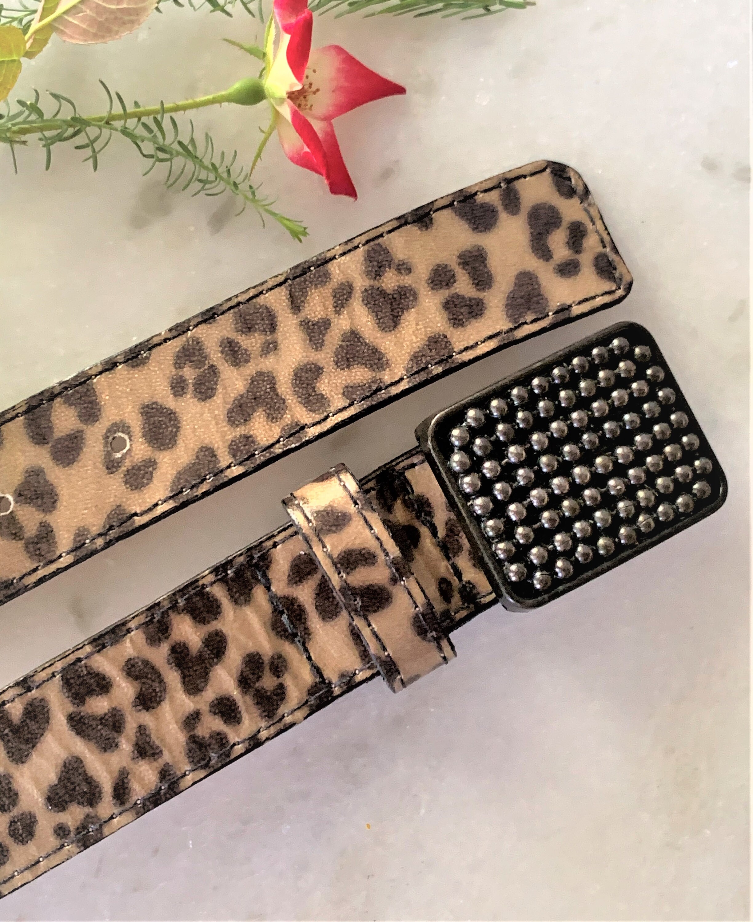 Platteppus Leopard Belt w/Hand Beaded Mother of Pearl & Bamboo Coral Buckle Mini Square Buckle Belt - Leopard | BeltBe | Wolf & Badger main image 4