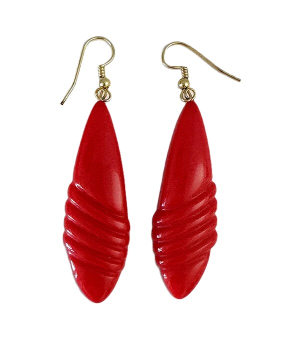 3" Angular Carved True Red Lucite Gold Tone Frenc… - image 2