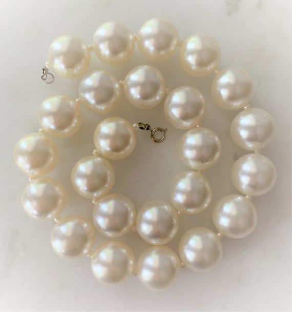 Chunky Imitation Pearl 19" Necklace with Mini Pea… - image 4