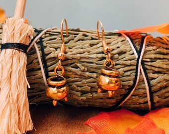 Tiny Cauldron Earrings//Witchy// Gold Cauldron// Halloween