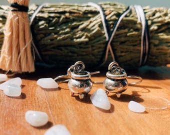 Tiny Cauldron Earrings// Witchy//
