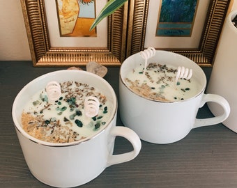 Spring Equinox Apple Pie Candle// Chamomile// Blessed Thistle//Lemon Balm// Spring Candle// Emerald Crystals//