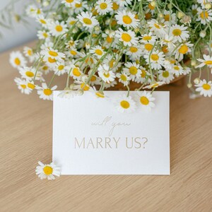 ¿TE CASARAS CON NOSOTROS? Tarjeta / Invitación de boda y tarjeta de propuesta / Tarjeta de felicitación minimalista