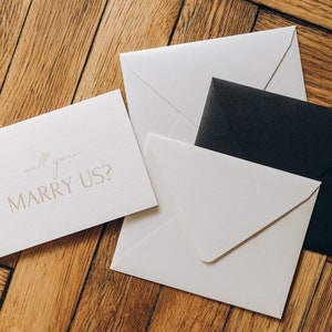 te casaras con nosotros? / Tarjeta de propuesta minimalista + sobre / Invitaciones de boda y tarjetas de felicitación