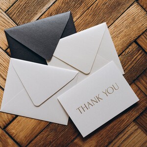 GRACIAS Tarjeta + Sobre / Tarjeta de felicitación minimalista / Invitaciones de boda y tarjetas de propuesta