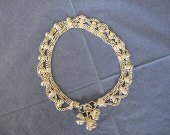 Silver metal anklet with pendants (6)