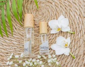 Betwixt - sweet, floral perfume, pure natural oils, essential oils, alcohol free, natural perfume. Long lasting fragrance. Handmade.