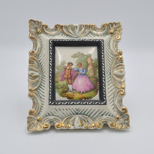 Extremely rare porcelain bottle in the shape of a frame
