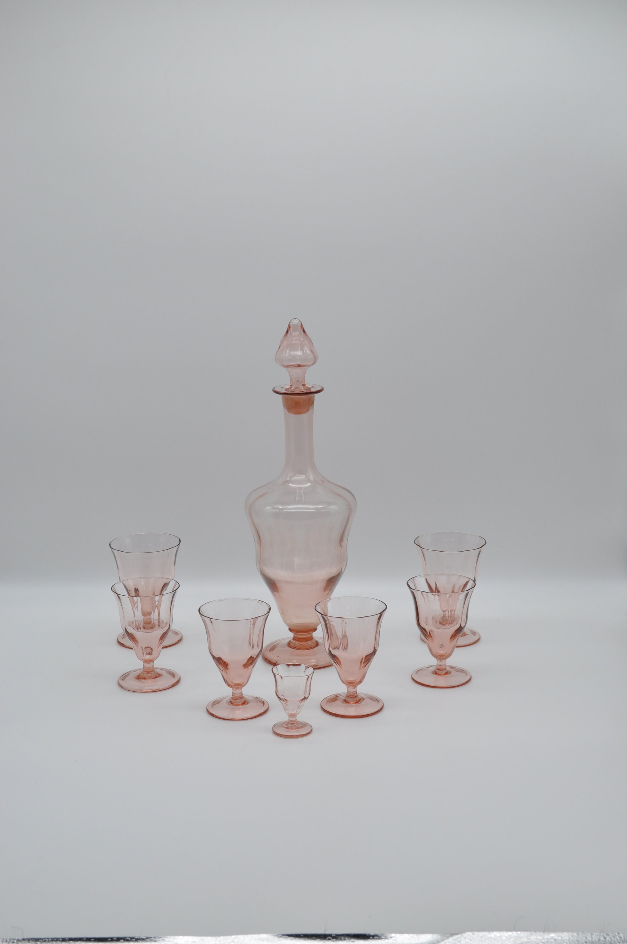 1950s pink glass bottle glass set