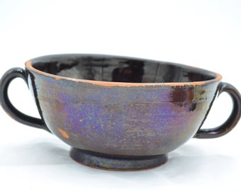 Bowl with handles in handmade glazed terracotta