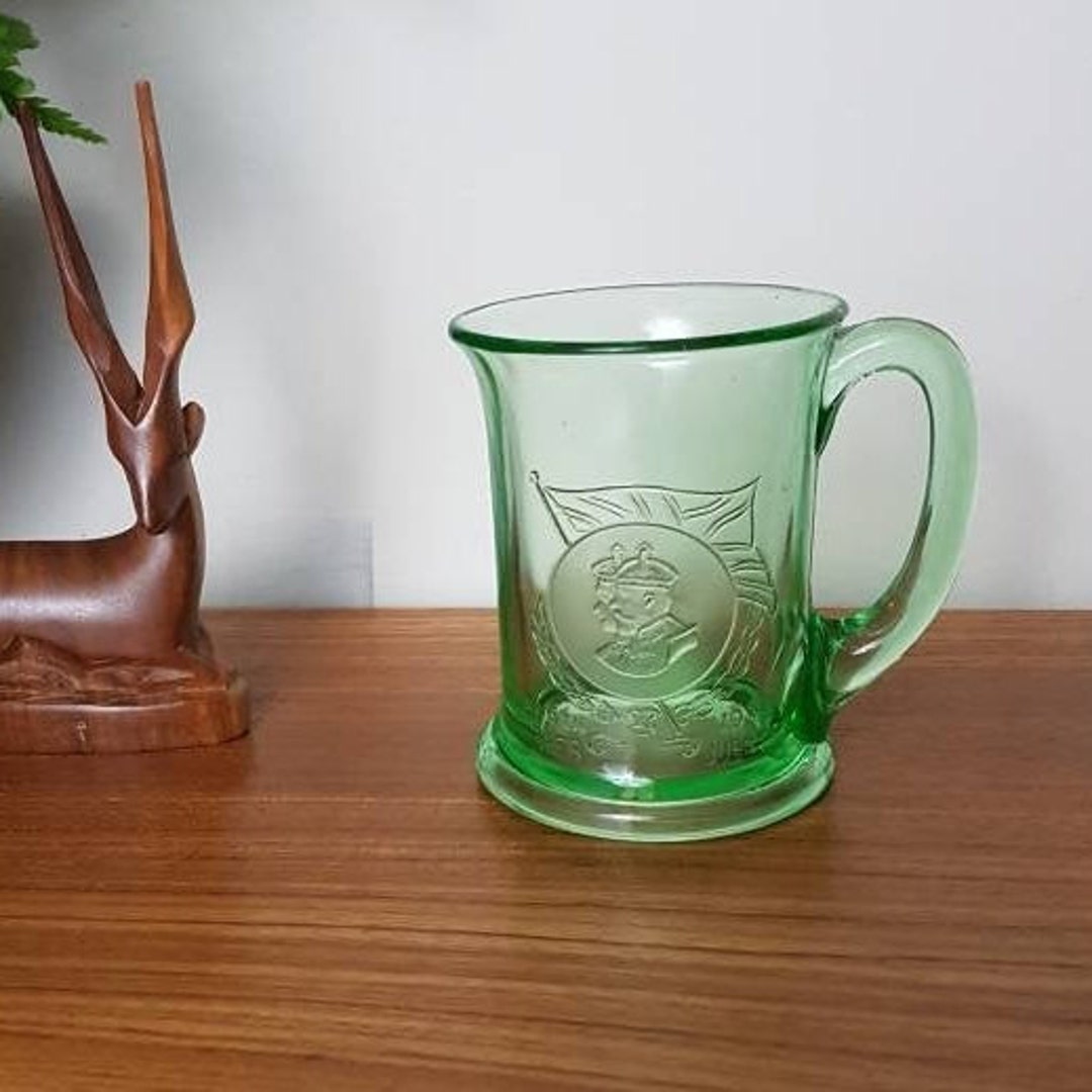Silver Jubilee Green Glass King V & Mary Commemorative Tankard