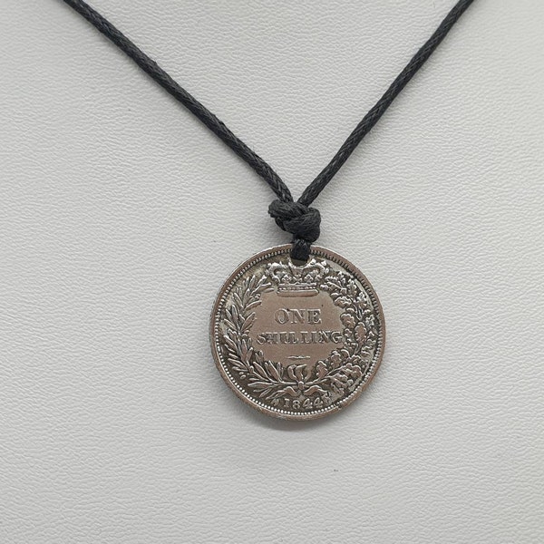 Collar colgante de réplica de moneda victoriana de un chelín, colgante de moneda de chelín de 1844, collar de cosplay de sindicato,