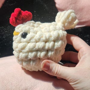 mini chicken - crochet mini chicken - chicken plushie - chicken stuffie - chick plushie - hen - farmhouse decor - lovie - stuffed animal