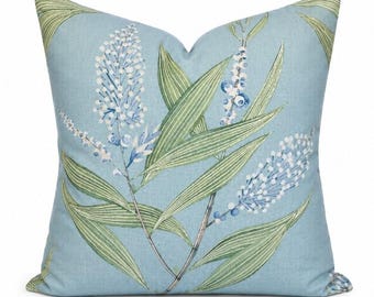 Funda de cojín Thibaut Winter Bud / Cojín de lino botánico azul claro / Decoración de diseño campestre inglés