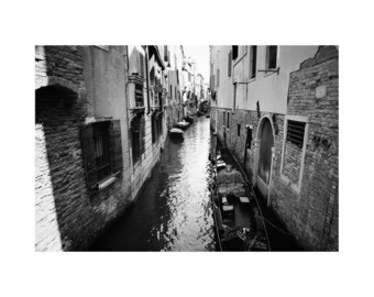 Kanalstraße in Venedig, Italien, signierter Kunstdruck / Schwarz Weiss Fotografie / Venezianische Gondel und Kanal Fotografie