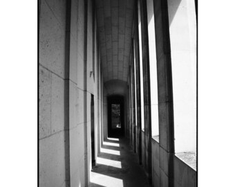 Impression d'art signée de la basilique de Lisieux / Photographie noir et blanc / Photo d'architecture française