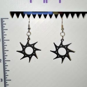 Orecchini Forsaken Roblox / Orecchini Spiked Spawn / Regalo per gamer stampato in 3D