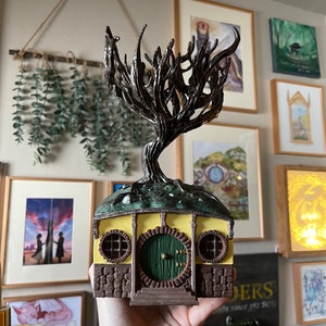 3D Printed Hairy Footed Creature Dwelling Book Nook Etsy 3D Printed Hairy Footed Creature Dwelling Book Nook Etsy