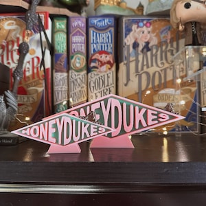 3D Printed Magical Sweet Shop Sign + Optional Chocolate Frog Charm