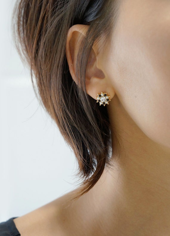 Color mini Flower with Pearl Stud Earrings