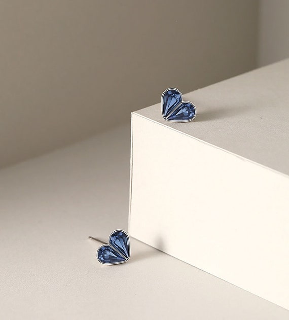 Silver Sapphire Post Earring / Blue Color Earrings / Heart Post Earring /Blue Sapphire CZ September Month Stone