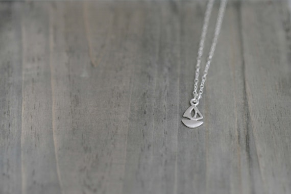 Tiny 9.25 Sterling Silver Sailboat Necklace in Silver chain