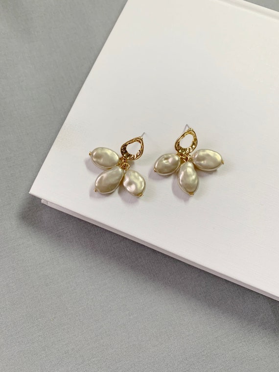 Gold with Pearl Earrings /Titanium earring post / Unique gold dangle Earrings /Minimalist, Gift for her