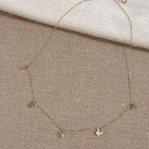 Collar pequeño de Mickey Mouse bañado en oro de 14 quilates imagen 8