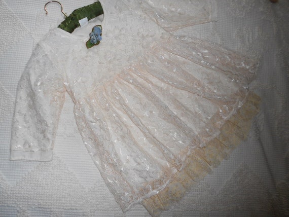 Vintage Pretty Over Lace Small Girls Dress - image 3