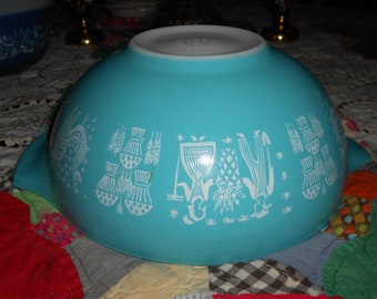 Vintage Pyrex Amish Turquoise Butterprint 4 Qt. #444 Cinderella Mixing Bowl