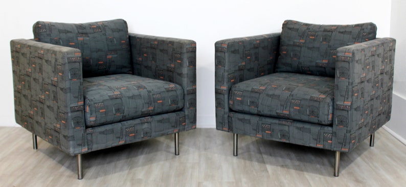 Contemporary Modern Custom Pair of Cube Club Lounge Armchairs & Ottoman 1980s image 7